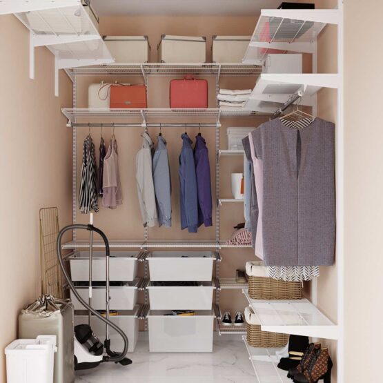 П-образная гардеробная комната