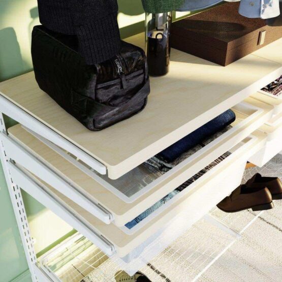 Прихожая в современном стиле с полками ЛДСП и сетчатыми элементами. Разделители и декор в стиле "светлое дерево". Идеально подходит для прихожей и гостиной. Встроенная конструкция с навесным креплением. Размеры: 1900 мм (длина) x 2300 мм (высота). Цвет: белый. Категории товара: Гардеробные системы хранения Аристо, Мебель для прихожей, Сетчатые гардеробные системы 4 Гардеробные комнаты на заказ - изготовление и продажа гардеробных, шкафов, дверей гардеробные,гардеробная,гардеробная система,гардеробная комната,гардеробная на заказ,гардеробная купить,двери в гардеробную