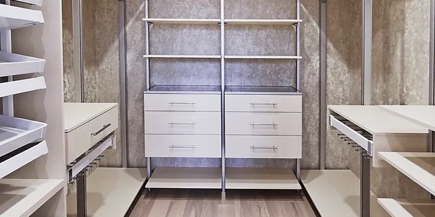 гардеробная система Stilos Alum и двери купе 14