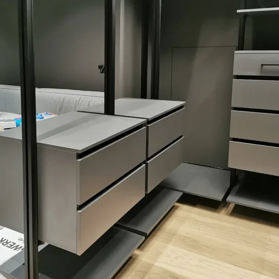Гардеробная система VITRA  BLACK 5 Гардеробные комнаты на заказ - изготовление и продажа гардеробных, шкафов, дверей гардеробная,гардеробная система,гардеробная комната,шкаф гардеробная,гардеробная на заказ,гардеробная купить,двери в гардеробную,гардеробные москва