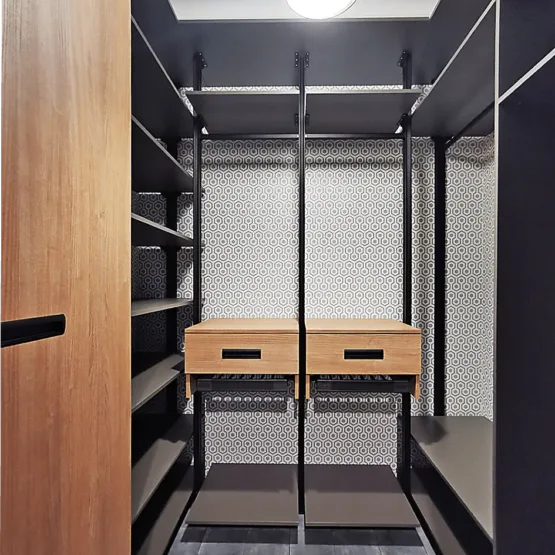 Гардеробная система VITRA Black из алюминиевых профилей