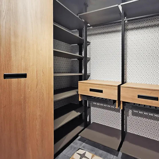 Гардеробная система VITRA Black из алюминиевых профилей 5 Гардеробные комнаты на заказ - изготовление и продажа гардеробных, шкафов, дверей Гардеробная система VITRA Black из алюминиевых профилей