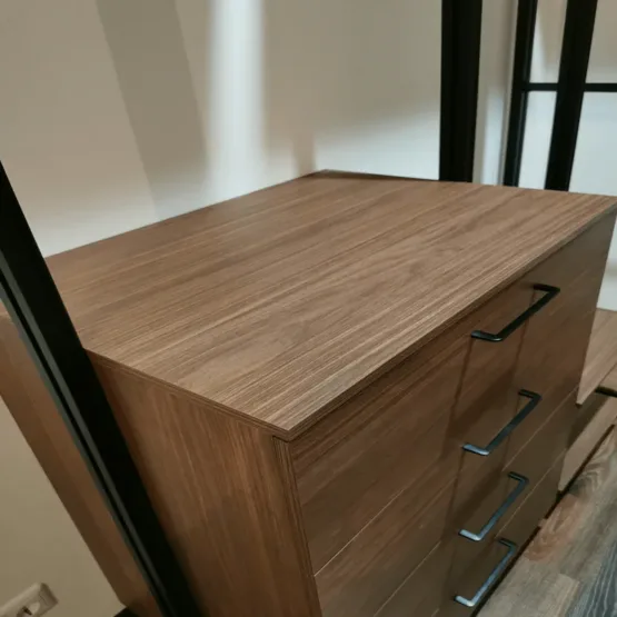 Гардеробная система на стойках