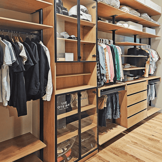 Гардеробная Stilos Black из алюминиевых профилей итальянской фирмы EUREKA 13 Гардеробные комнаты на заказ - изготовление и продажа гардеробных, шкафов, дверей Гардеробная Stilos Black - алюминиевые профили, итальянская фирма Eureka 7.