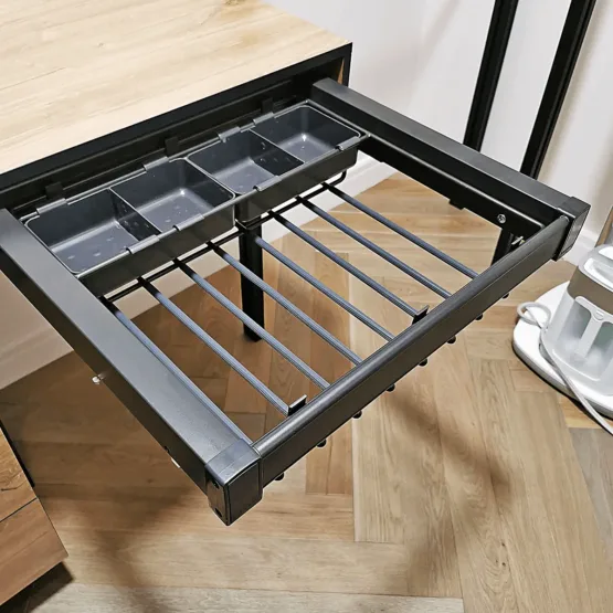 Гардеробная система храения Vitra Black 001: 4 Гардеробные комнаты на заказ - изготовление и продажа гардеробных, шкафов, дверей Гардероб Vitra Black: удобное хранение в одной системе.