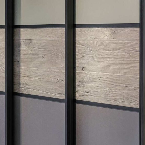 Каскадные двери с раздвижным механизмом.