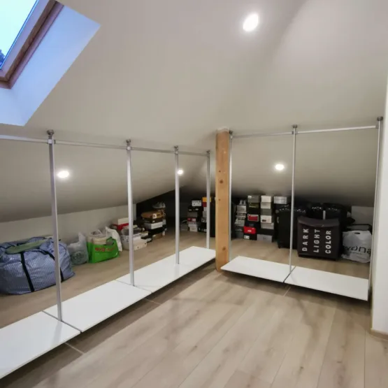 гардеробная на мансарде 12