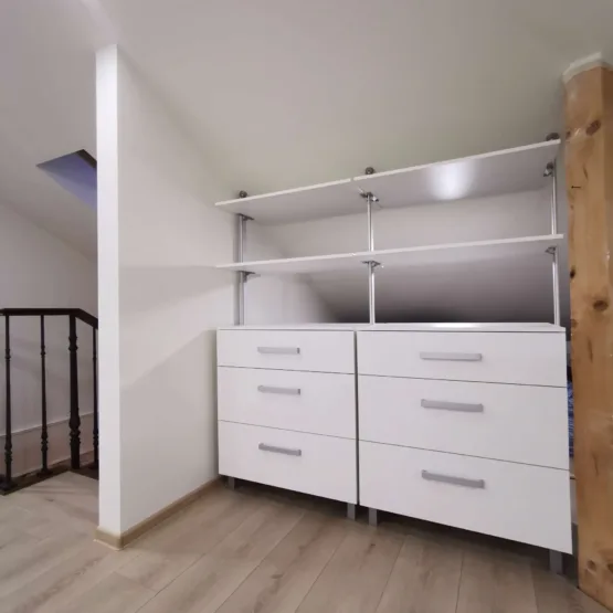 гардеробная на мансарде 15