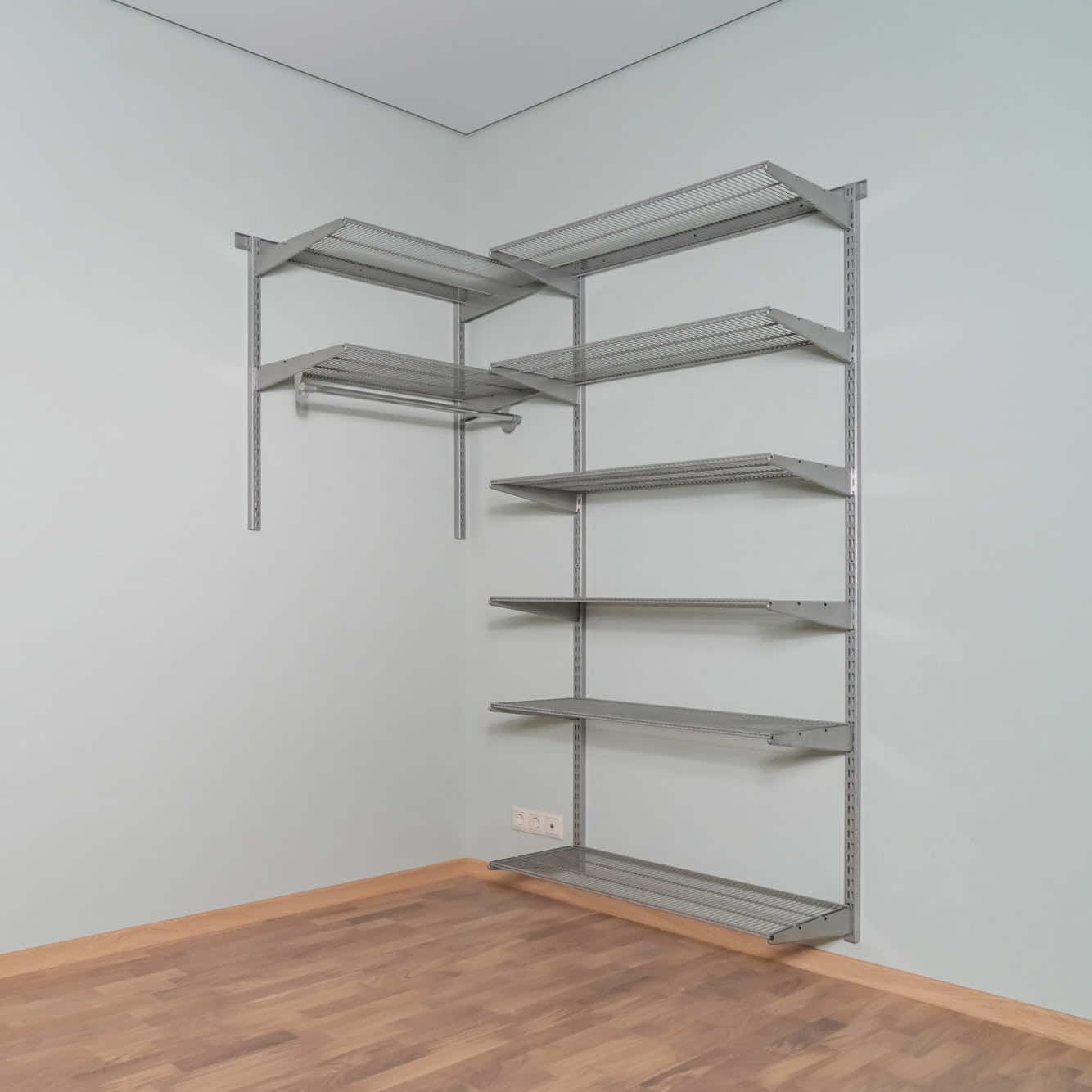 Гардеробная система Gardie угловая для компактных пространст