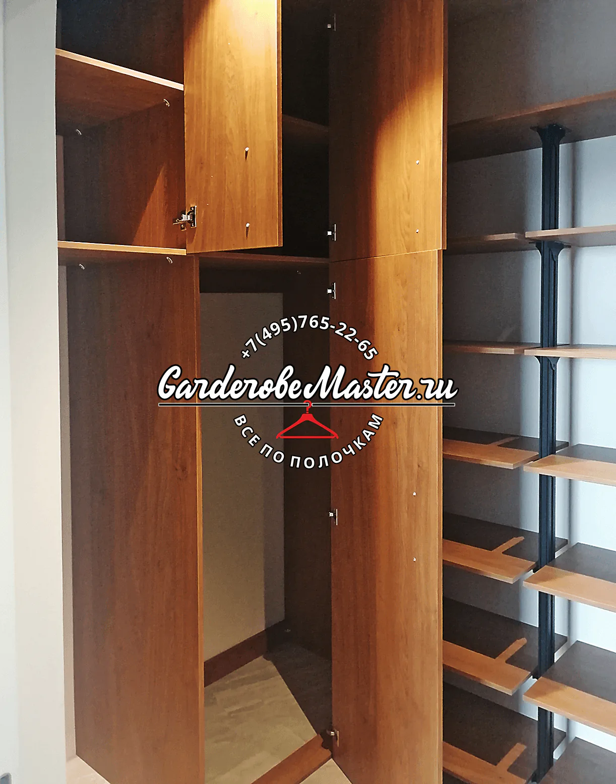 Угловая открытая Гардеробная система Vitra Black из анодированного алюминия и ЛДСП EGGER