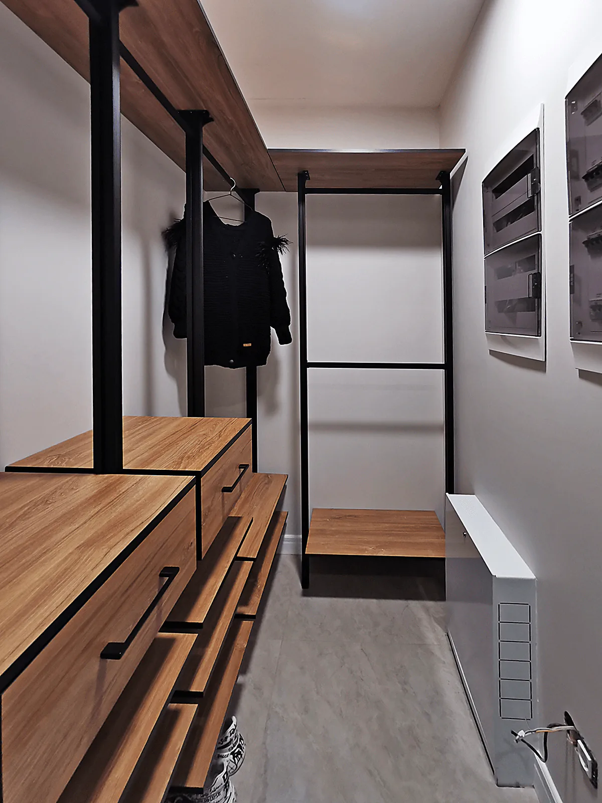 Гардеробная система Stilos с открытой архитектурой