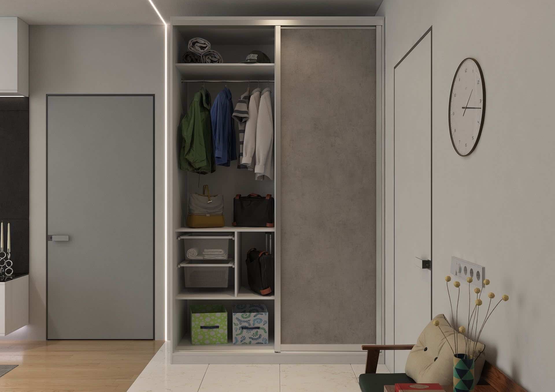 Шкаф со складными дверями в нише для гардеробной