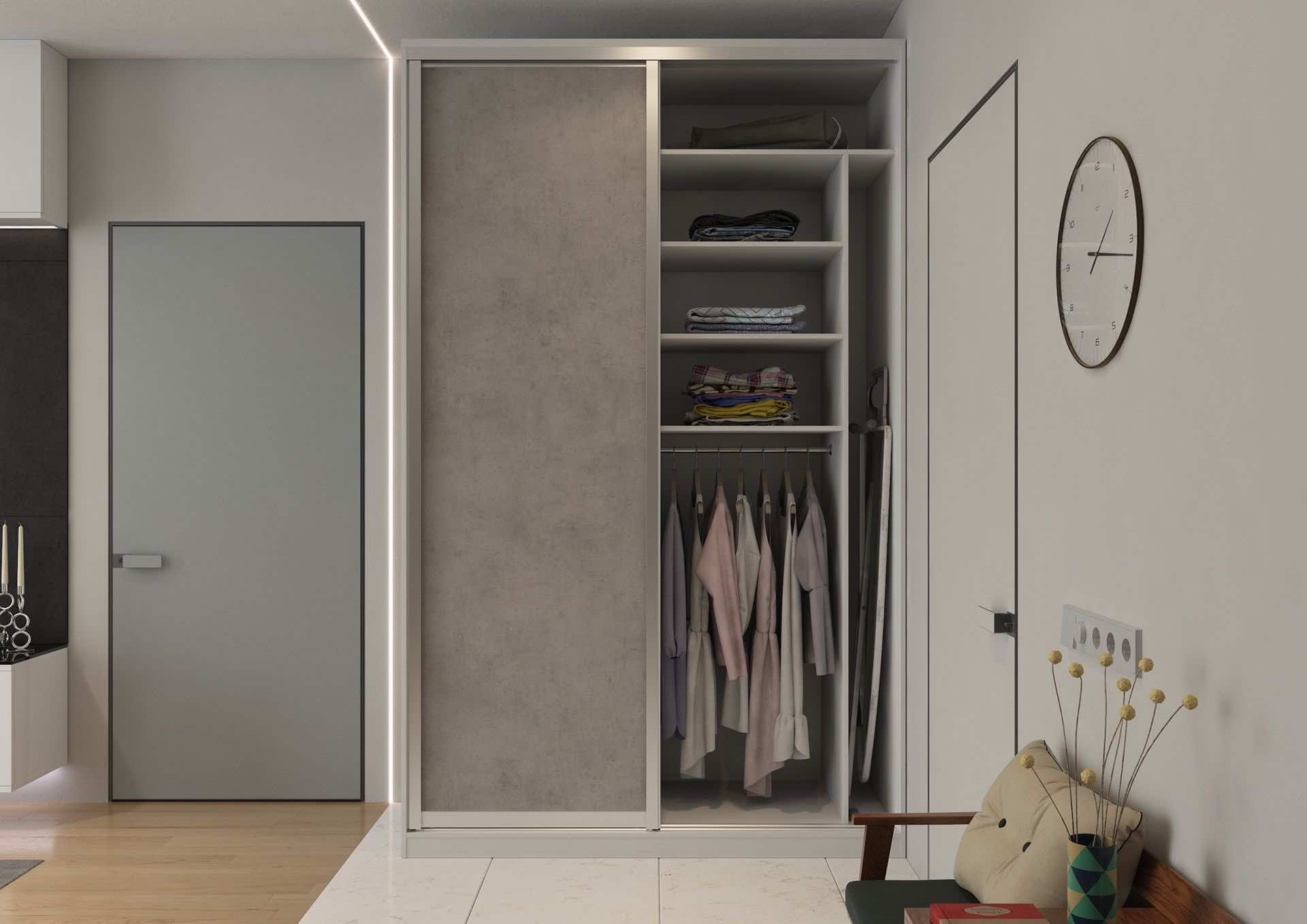 Шкаф со складными дверями в нише для гардеробной