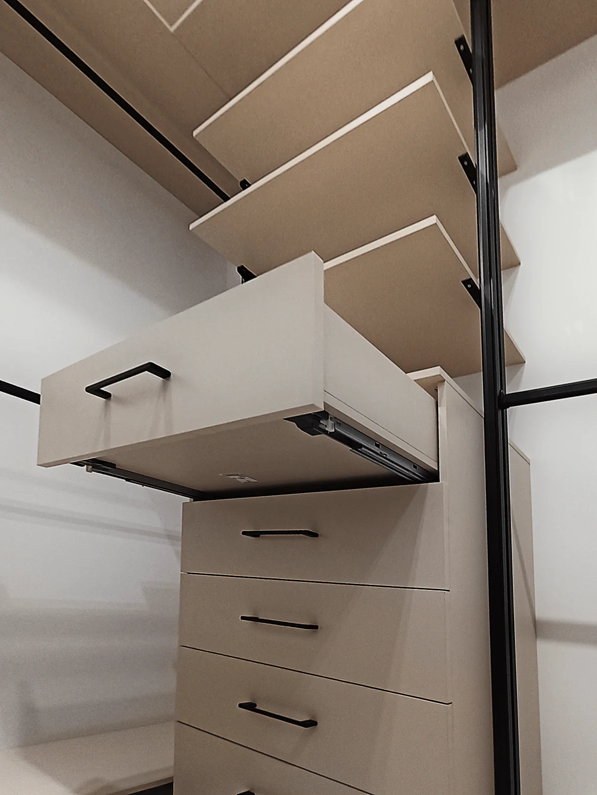 Гардеробная система Stilos для прихожей