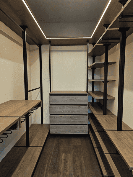 Гардеробная система с ящиками и подсветкой