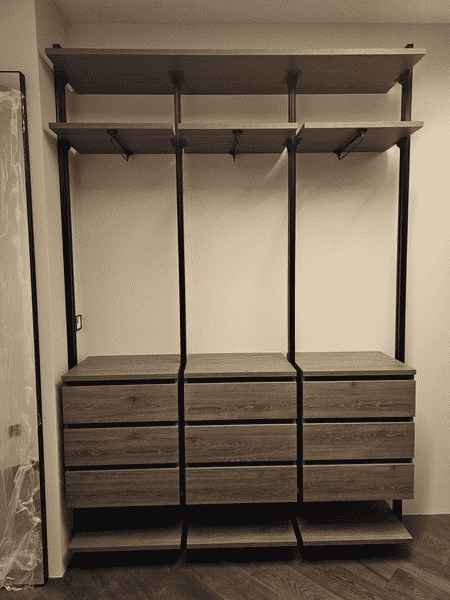 Гардеробная система с ящиками и штангами