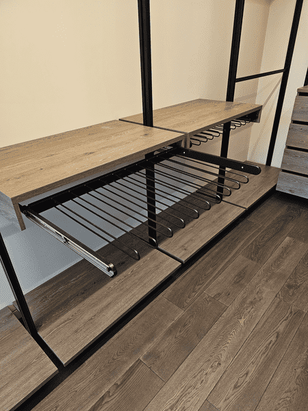 Система хранения для гардеробной комнаты