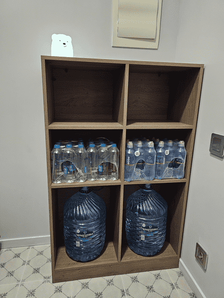 Гардеробная система с усиленными металлическими стойками