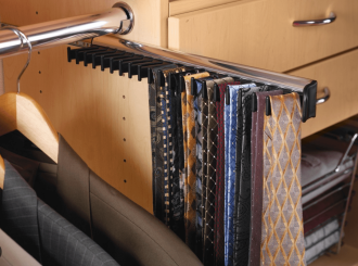 Галстуки в гардеробной